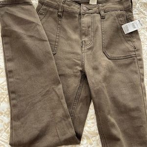 Sky & Sparrow Olive green pants size 1 from tillys brand new